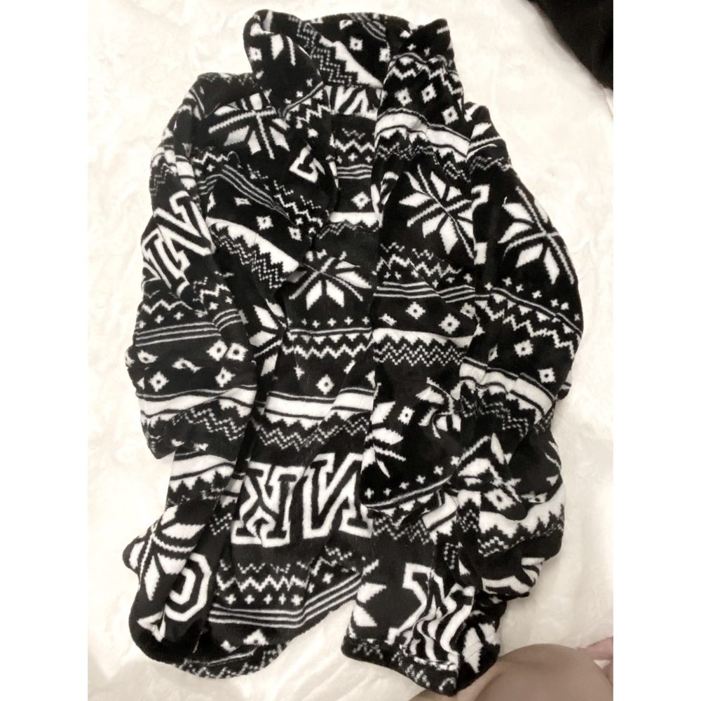Victoria’s Secret Robe